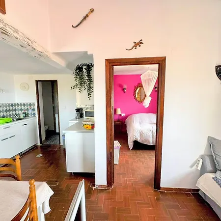 Casa de Férias Charming With Pool And Sea View