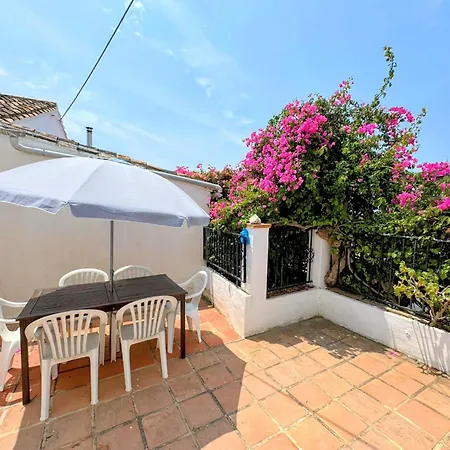 Holiday home Charming With Pool And Sea View *